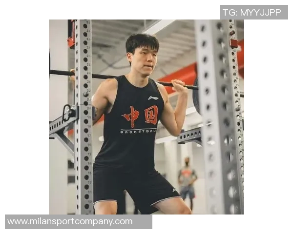 胡睿宝谈陈涛上任后训练强度提升热天气考验球队的拼搏精神与毅力