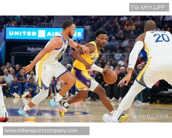 科尔分享二阵容控球策略强调多名控球手与霍福德的独特优势